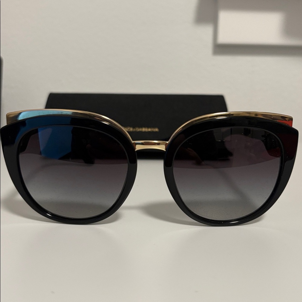 NEW [Dolce & Gabbana] Luxury Butterfly Large Sunglasses, Black/Gold, Acetate - Picture 5 of 12